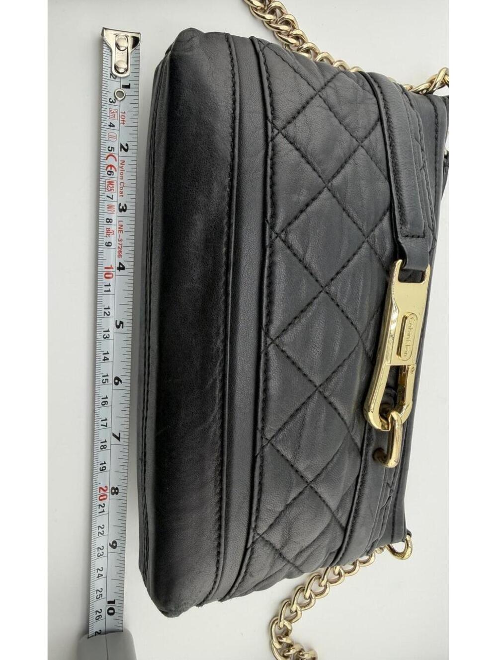 Calvin Klein‎ Quilted Black Leather Crossbody Bag Gold Hardware - Picture 9 of 10